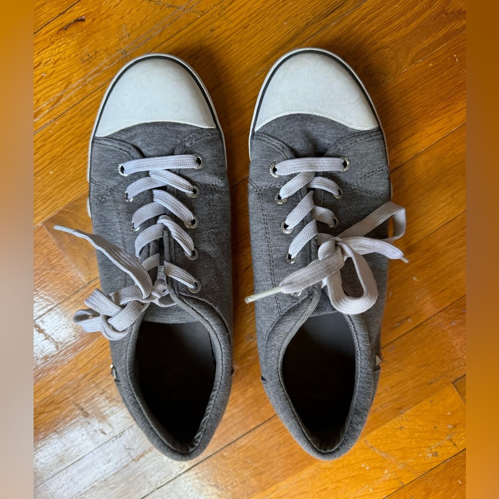 9.5 women sneakers G by Guess in gray